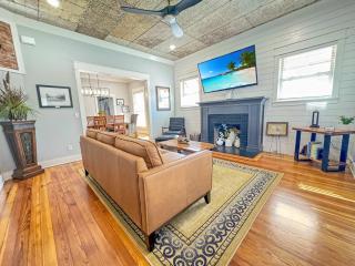 The Price House - 4