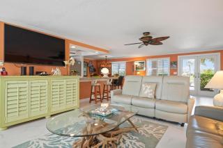 Waterfront Paradise - 5