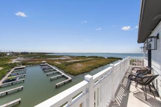 Luxury High-end Condo Stunning Ocean & Bay Views - 8