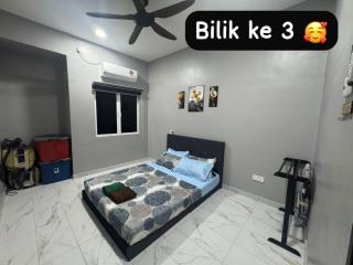 ZAHINs HOMESTAY - 8