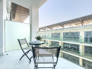 Private Rooftop Jacuzzi - Duplex - Masdar City - 6