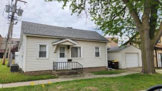Cozy Harvard Home with Easy Metra Access Sleeps 7 - 0