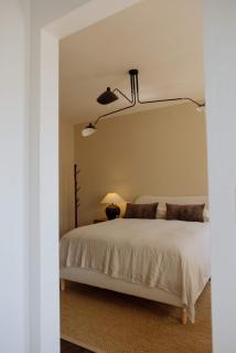 Modern Studio in Beachwood Canyon - 5