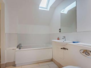 4 Bed in East Cowes 94556 - 1
