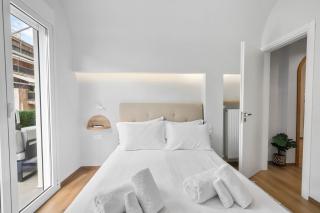 Luxury 2BR Apartment near the marina, Heart of Piraeus - 7