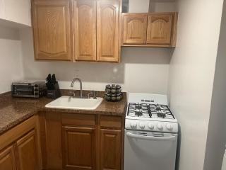 Luxury 2-bedroom and 1-bathroom - 5