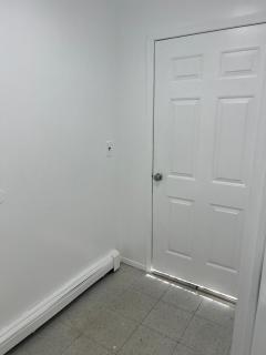 Luxury 2-bedroom and 1-bathroom - 4