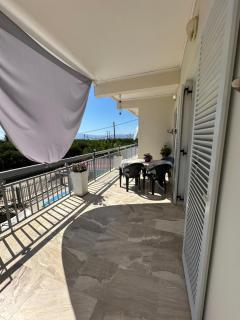 Lidas Golden View-All around veranda apartment - 7