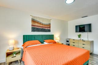 1 Mi to Busch Gardens Modern Home with Private Yard - 1