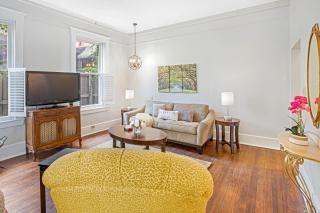 Oglethorpe Square Retreat by Lucky Savannah - 0
