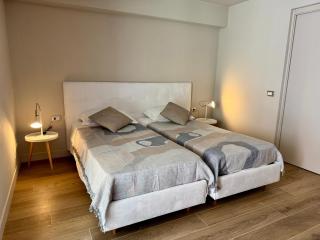 Lovely house with swimming pool and tennis court - 8