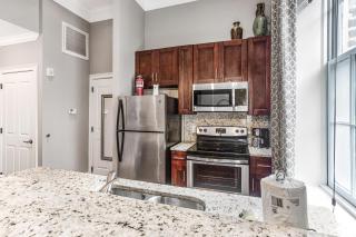 Suites at Bay 3A - William Sewell Jr. Suite by Lucky Savannah - 2