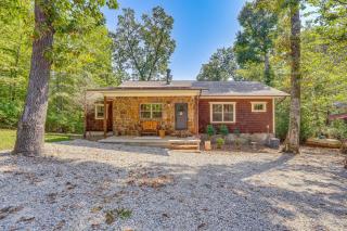 Hot Tub Soaks and Outdoor Fun Fayetteville Cabin - 8