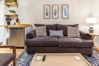 Lynwood Collection on Forsyth 11B by Lucky Savannah - 8