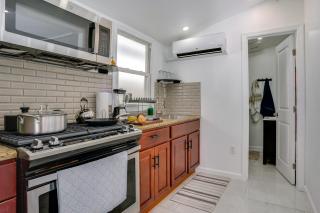 Easy NYC Access Sleek Hillside Guest House - 1
