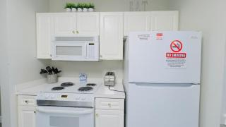 Bright 1BR Escape Near Beach Golf - 6