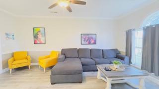 Bright 1BR Escape Near Beach Golf - 5