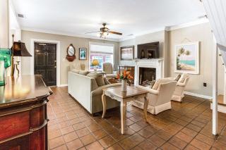 Cozy Cottage by Lucky Savannah - 4