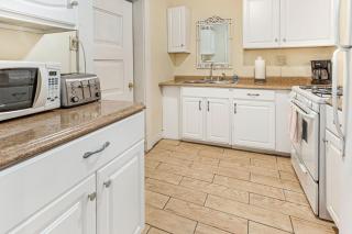 Walkers Paradise by Lucky Savannah - 4