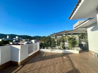 Cobertura com Amplo Espaço Externo e Jardim - 6