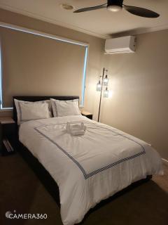 Sleep Nap Netflix Repeat - Room 2 - 9