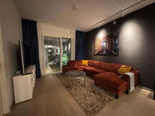 Modern apartment with balcony in Bjørvika! Central - 0