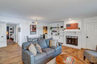 Crawford Square Garden Apartment by Lucky Savannah - 3