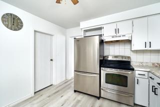 Centrally located 3BDRM home in CityCore! - 4