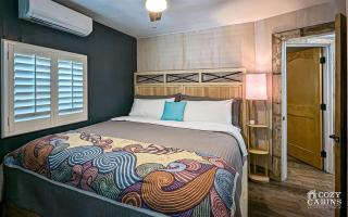 Yvonnies-Super Cool Convenient Comfy & Renovated Cabin - 8