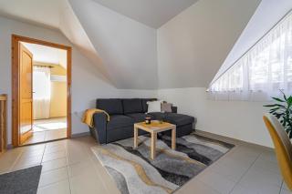 Varga Apartman - 4