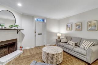 Lynwood Collection on Forsyth 8B by Lucky Savannah - 9