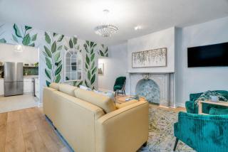 Hartridge House Garden Apartment by Lucky Savannah - 7