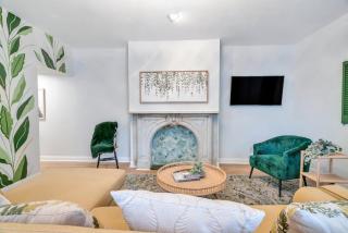Hartridge House Garden Apartment by Lucky Savannah - 6
