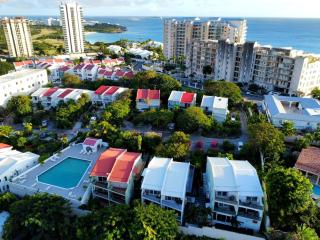 Lagoon View Spacious 1 Bedroom - 5