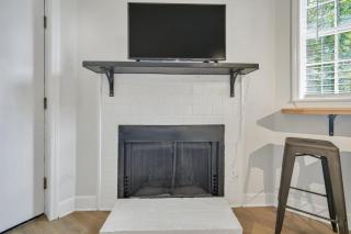 Lynwood Collection on Forsyth 14B by Lucky Savannah - 6