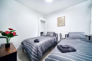 Newly renovated 3 bedroom unit - 6