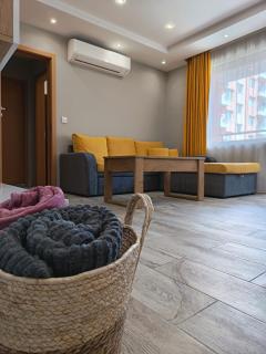 Boutique apartment yellow 1 - 7