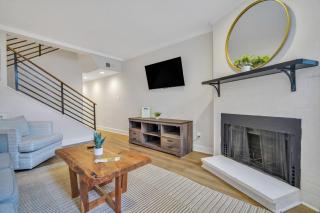 Lynwood Collection on Forsyth 3A by Lucky Savannah - 7