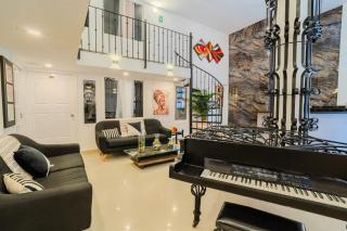 Walled City 9BR Luxury Villa - Jacuzzi & Pool Table - 3