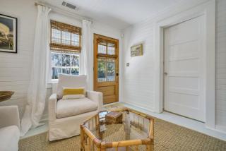 Fishermen's Cottage by Lucky Savannah - 2