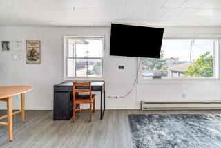Walk to Beach and Harbor Spacious Westport Apt! - 5