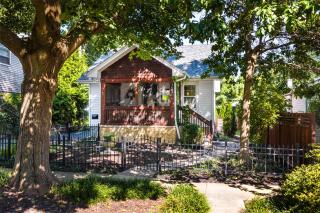 Charming Geneva Cottage Walk 4 Blks to Downtown - 6