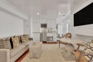 Savannah Chic Garden Apartment by Lucky Savannah - 1