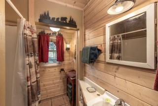 Lofty Pines Cabin - 1