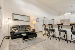 Modern Home Base for Polo Events and Palm Beach Fun! - 9