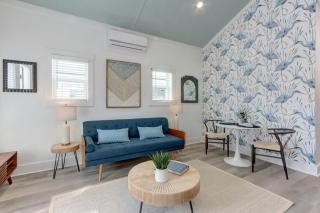 Village on The Bluff: Herrin Hideout by Lucky Savannah - 6