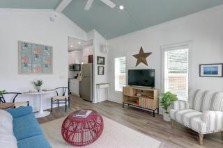 Village on The Bluff: Coastal Grandma by Lucky Savannah - 3