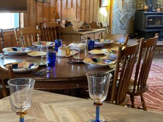 Midtown Meadow Cabin - 6