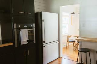 "The Meridian" Modern Stay near Downtown / Airport - Lexington - 4