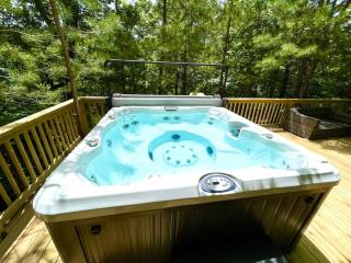 Beaver Lake Luxury Retreat - Whispering Pines - 8